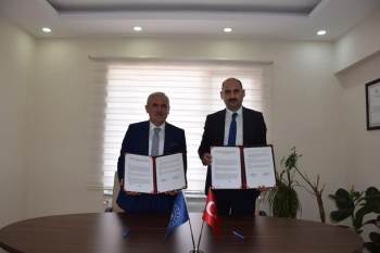 Bilecik’Te ’Milli Sporcu Bursu’ İşbirliği Protokolü İmzalandı
