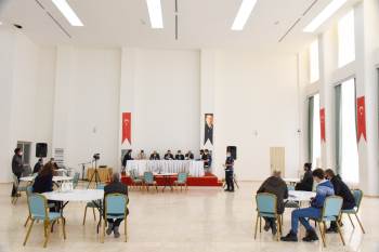 Bilecik’Te ’T’ Ve ’S’ Plakalı Araç İhalesi Gerçekleştirildi
