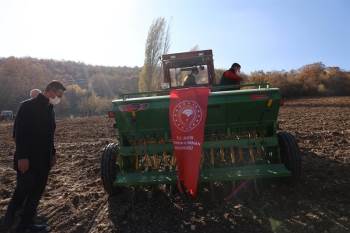 Bilecik’Te 16 Dekar Alana Buğday Çeşit Demonstrasyonu Kuruldu
