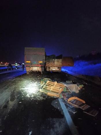 Bilecik’Te 2 Çekici Çarpıştı: 1 Ağır Yaralı
