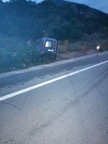 Bilecik’Te Araç Ormana Daldı: 1 Yaralı
