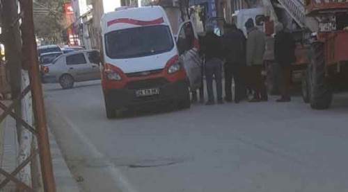 Bilecik'te aracın altına sıkışan köpek için seferber oldular!