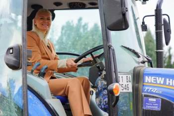 Bilecik’Te Ata Tohumu Karakılçık Buğdayı Toprakla Buluştu
