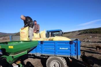 Bilecik’Te Bin Dekarlık Bölümünde Gübreleme Yapıldı
