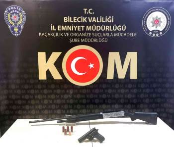 Bilecik’Te Bir Araçta Yapılan Aramada Av Tüfeği Ve Tabanca Ele Geçirildi
