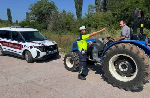 Bilecik’te çiftçilere trafik ve yangın uyarısı