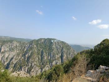 Bilecik’Te Çıkan Orman Yangını Havadan Ve Karadan Yapılan Müdahalelerle Kontrol Altına Alındı
