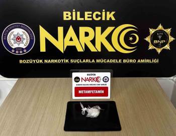 Bilecik’Te Durdurulan Araçta Uyuşturucu Madde Alarmı! 3 Şüpheli Yakalandı
