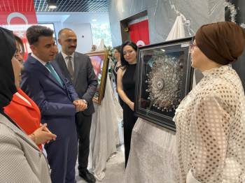 Bilecik’Te El Emeği Göz Nuru Eserler Büyük Beğeni Topladı
