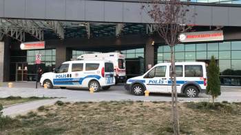 Bilecik’Te Fabrikada İki Grup Arasında Kavga: 6 Yaralı
