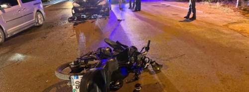 Bilecik’te gece yarısı kaza: Otomobil ile motosiklet çarpıştı