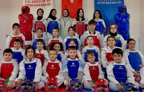 Bilecik’te genç sporcular güreş ve wushu ile güçleniyor