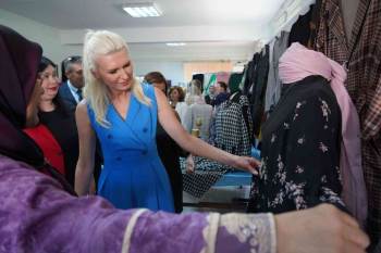 Bilecik’Te Giyim Teknolojisi Sergisi Açıldı
