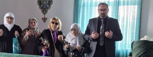 Bilecik’te huzurevi sakinlerinden anlamlı türbe ziyareti