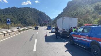 Bilecik’Te İki Araç Çarpıştı: 1 Yaralı
