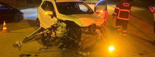 Bilecik’te iki otomobil çarpıştı: Bir kişi yaralandı!