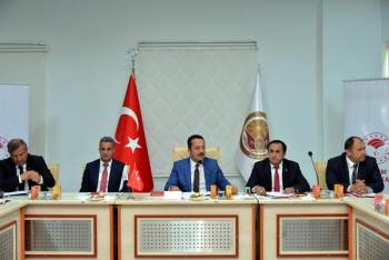 Bilecik’Te İlk Defa Sanayiciler Çiftçilerle Buluştu
