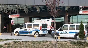 Bilecik’Te Kadın Öğretmen Kadın Veli Tarafından Darp Edildi
