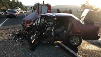 Bilecik’Te Kamyon İle Otomobil Çarpıştı: 3 Yaralı
