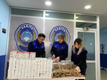 Bilecik’Te Kapı Kapı Gezip Diş Macunu Satan 10 Kişi Yakalandı
