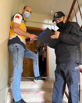 Bilecik’Te Korona Virüs Tanılı Ya Da Temaslı Kişilere Evlerinde Denetim
