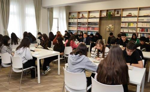 Bilecik’te Mesleki ve Teknik Liseye yeni kütüphane açıldı