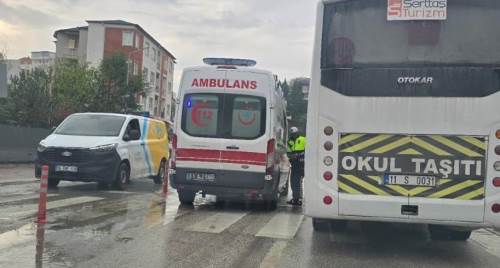 Bilecik’te motosiklet kazasında 1 yaralı, kamyonet sürücüsü kaçtı