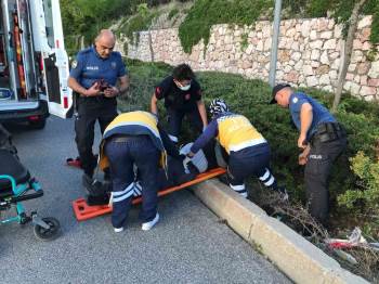 Bilecik’Te Motosiklete Çarpan Araç Sürücüsü Kaçtı
