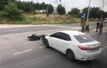 Bilecik’Te Otomobil İle Motosikletin Çarpışması Sonucu 1 Kişi Yaralandı
