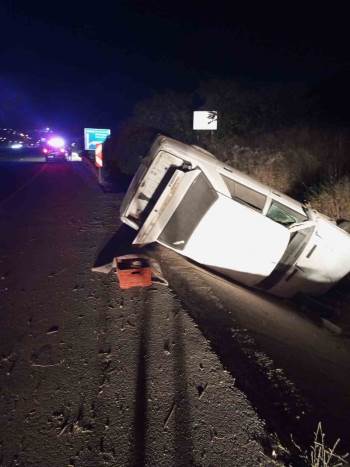 Bilecik’Te Otomobil Su Kanalına Devrildi
