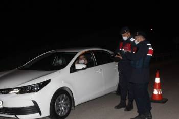 Bilecik’Te Polisten Ve Jandarmadan Korona Ve Yılbaşı Denetimi
