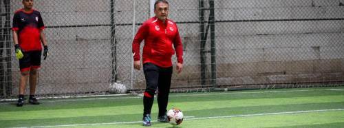 Bilecik’te renkli görüntüler: Vali çocuklarla maç yaptı
