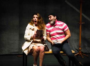 Bilecik’Te Sahnelenen ‘Seninle Evlenir Miyim?’ Adlı Tiyatro Oyunu Kahkahaya Boğdu
