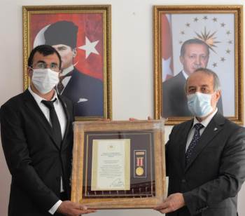 Bilecik’Te Şehit Ailesi İle Gazilere Madalya Ve Beratları Verildi
