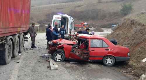 Bilecik'te trafik kazası: 1 ölü 4 yaralı