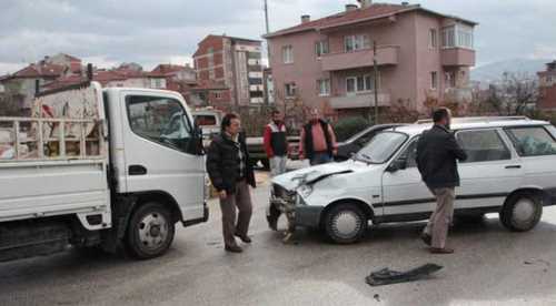 Bilecik'te trafik kazası: 1 yaralı