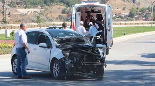 Bilecik'te trafik kazası: 3 yaralı