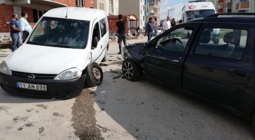 Bilecik'te trafik kazası; 5 yaralı