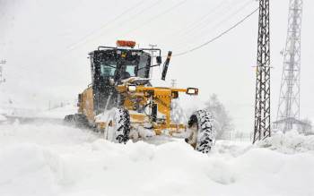 Bilecik’Te Tüm Köy Ve Bağlantı Yolları Ulaşıma Açıldı
