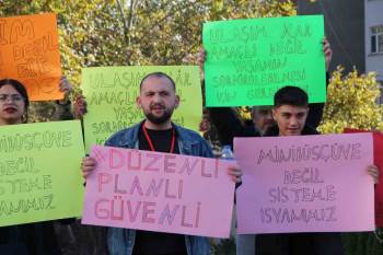 Bilecik’Te Ulaşım Sorununu Protesto Edecek Üniversite Öğrencileri Bir Araya Gelemedi
