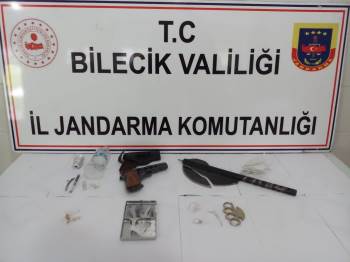 Bilecik’Te Uyuşturucu Operasyonu, 3 Kişi Gözaltına Alındı

