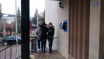 Bilecik’Te Yılbaşı Gecesi İşlenen Cinayetin Şüphelileri Adliyeye Sevk Edildi
