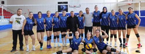 Bilecik’te Yıldız Kızlar Voleybol Müsabakaları devam ediyor