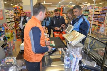 Bilecik’Teki Marketlerde Hijyen Ve Etiket Denetimi
