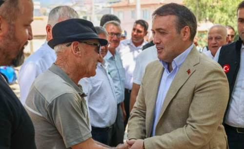 Bilecik Valisi Sözer köyde vatandaşları dinledi! Talepler tek tek alındı