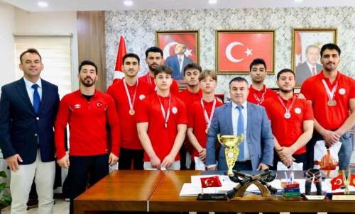 Bilecikli sporculardan Türkiye şampiyonluğu