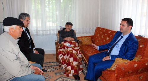 Bilge hastaları dinledi