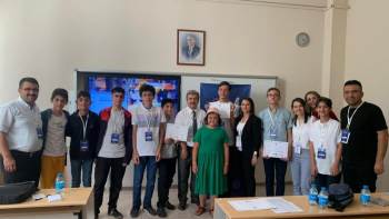 Bilsem Öğrencileri Bilimsel Bildiri Sundu
