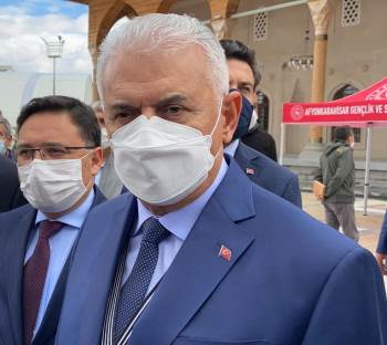 Binali Yıldırım: “Dinler Hiçbir Zaman Çatışma Aracı Olmamalıdır”
