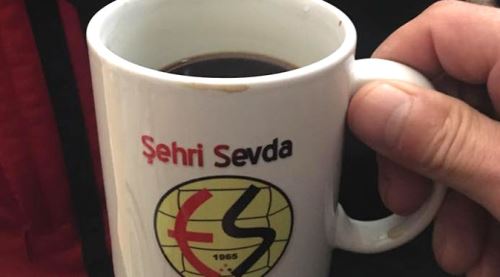 Bini aşkın bardak satıldı